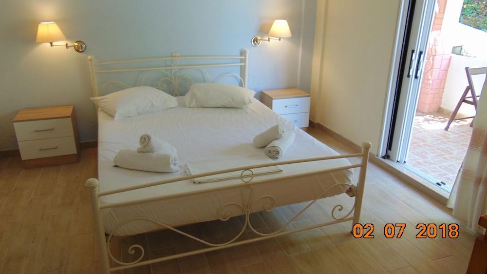 Villa Avra Dassiá Eksteriør bilde